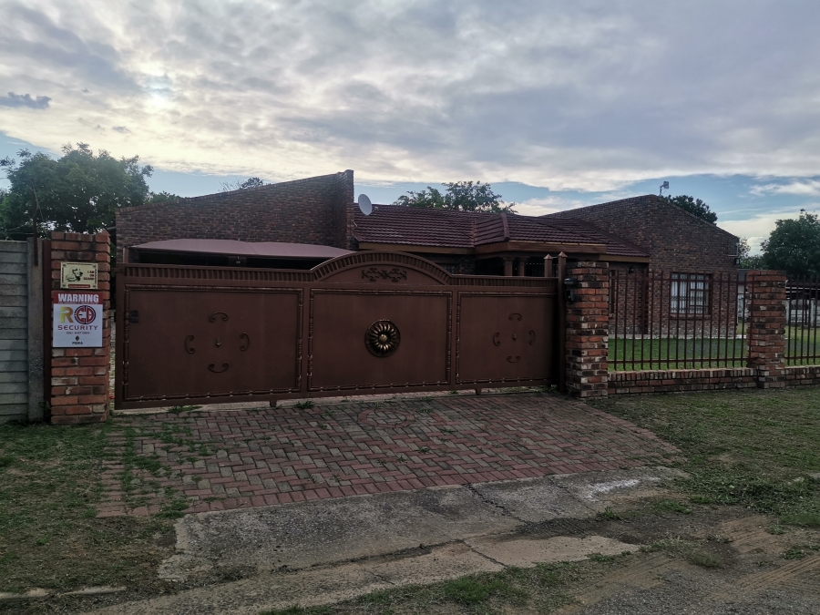 3 Bedroom Property for Sale in Senekal Free State